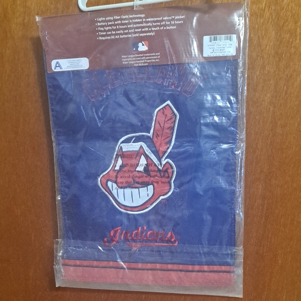 New Cleveland Indians Fiber Optic Flag 12.5" × 18"